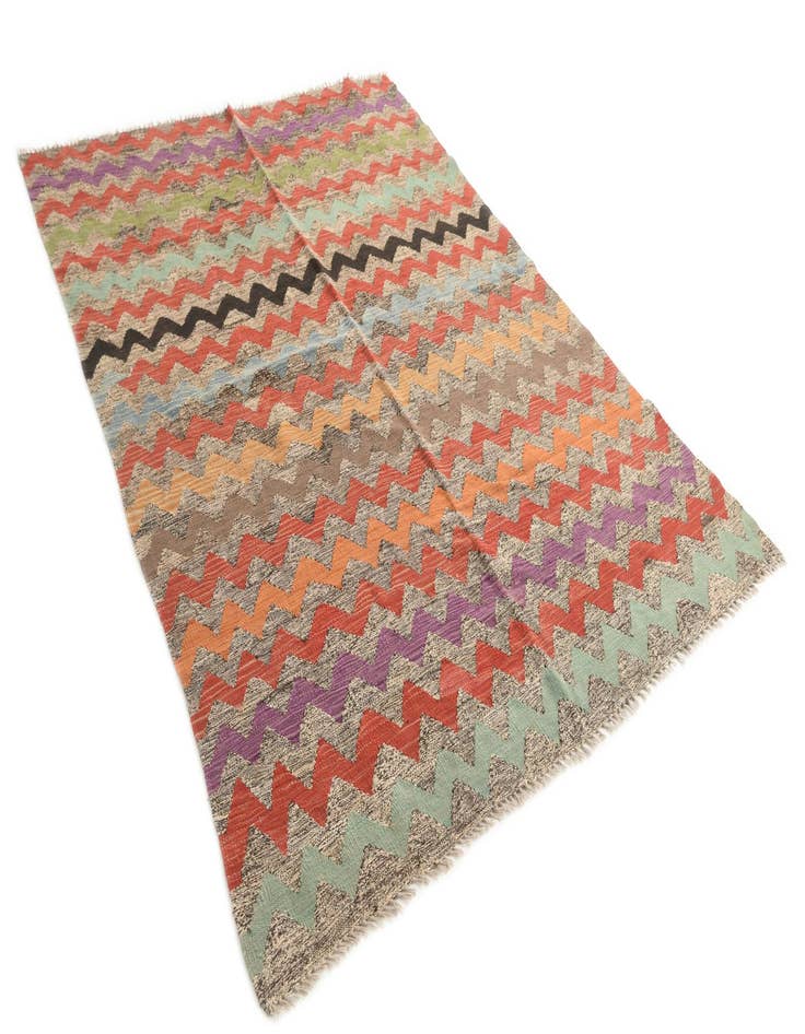Detail image of  5' 6 x 7' 7  Hand Woven Kilim Modern Wool Rug
