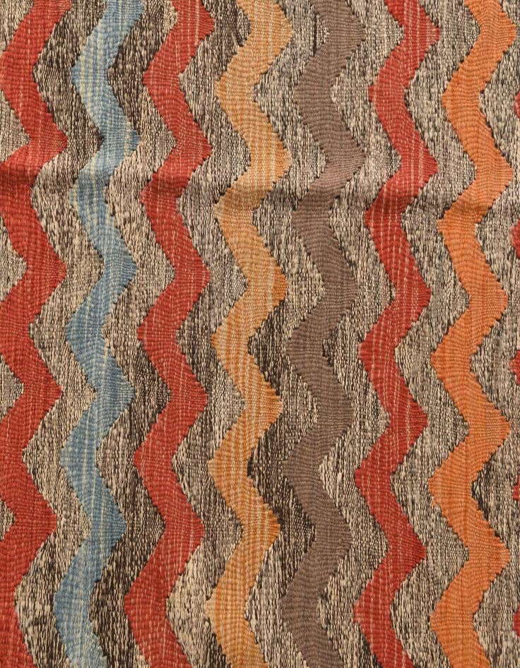Detail image of  5' 6 x 7' 7  Hand Woven Kilim Modern Wool Rug