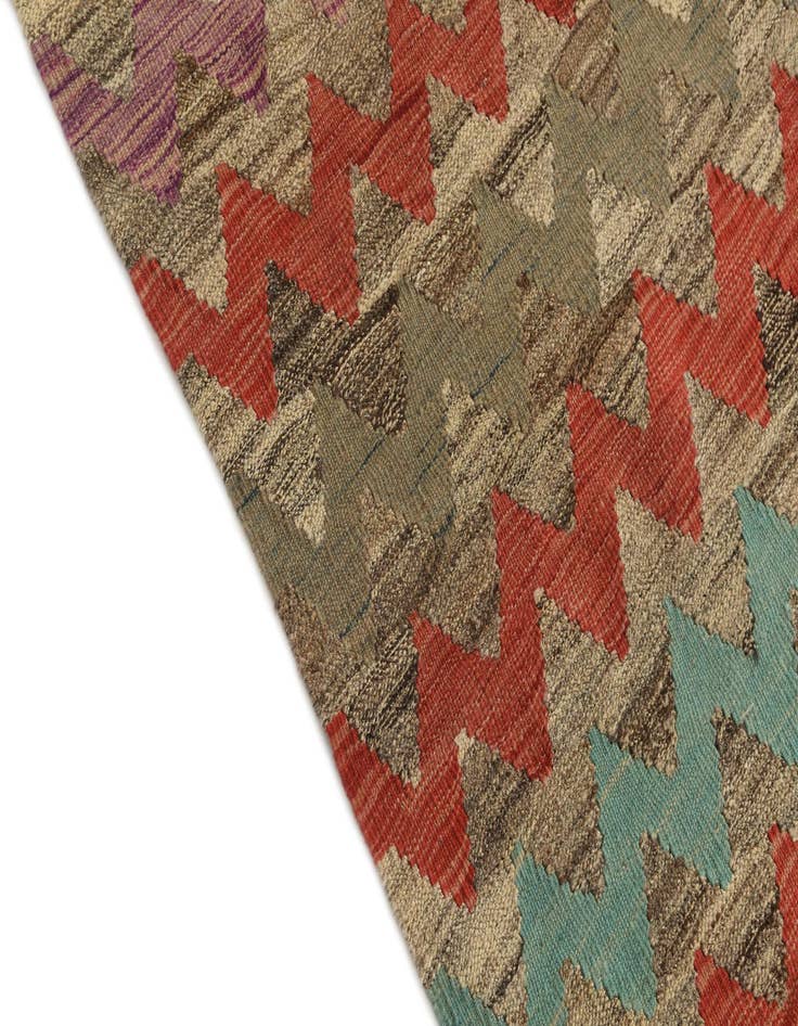 Detail image of  5' 5 x 7' 6  Hand Woven Kilim Modern Wool Rug