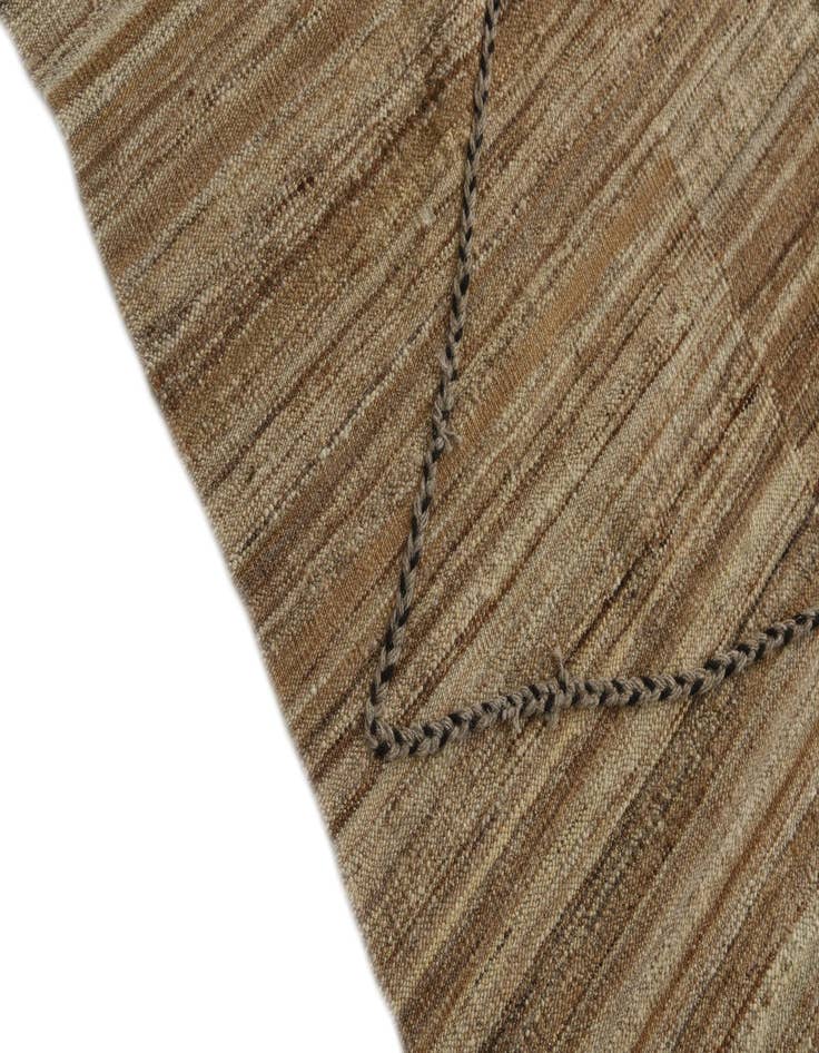 Detail image of  8' 6 x 9' 5  Hand Woven Kilim Modern Wool Rug