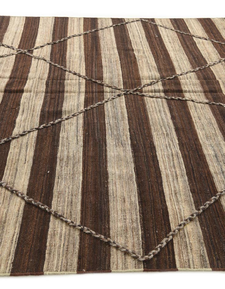 Detail image of  6' 6 x 9' 9  Hand Woven Kilim Modern Wool Rug