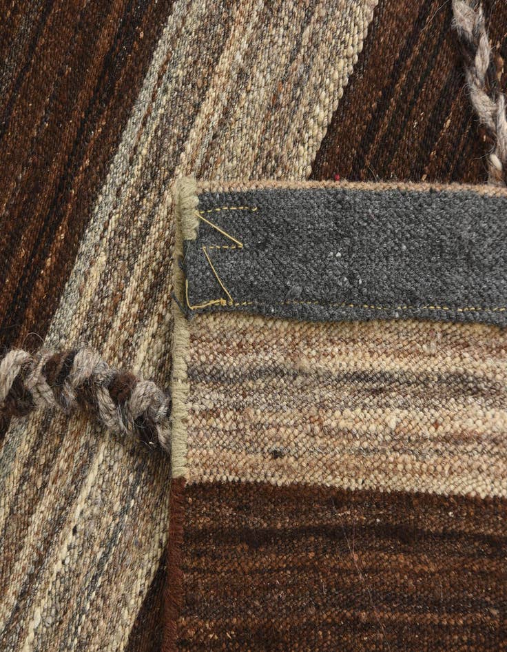 Detail image of  6' 6 x 9' 9  Hand Woven Kilim Modern Wool Rug