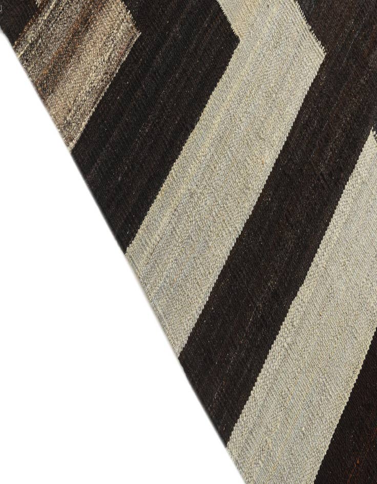 Detail image of  7' x 9' 9  Hand Woven Kilim Modern Wool Rug