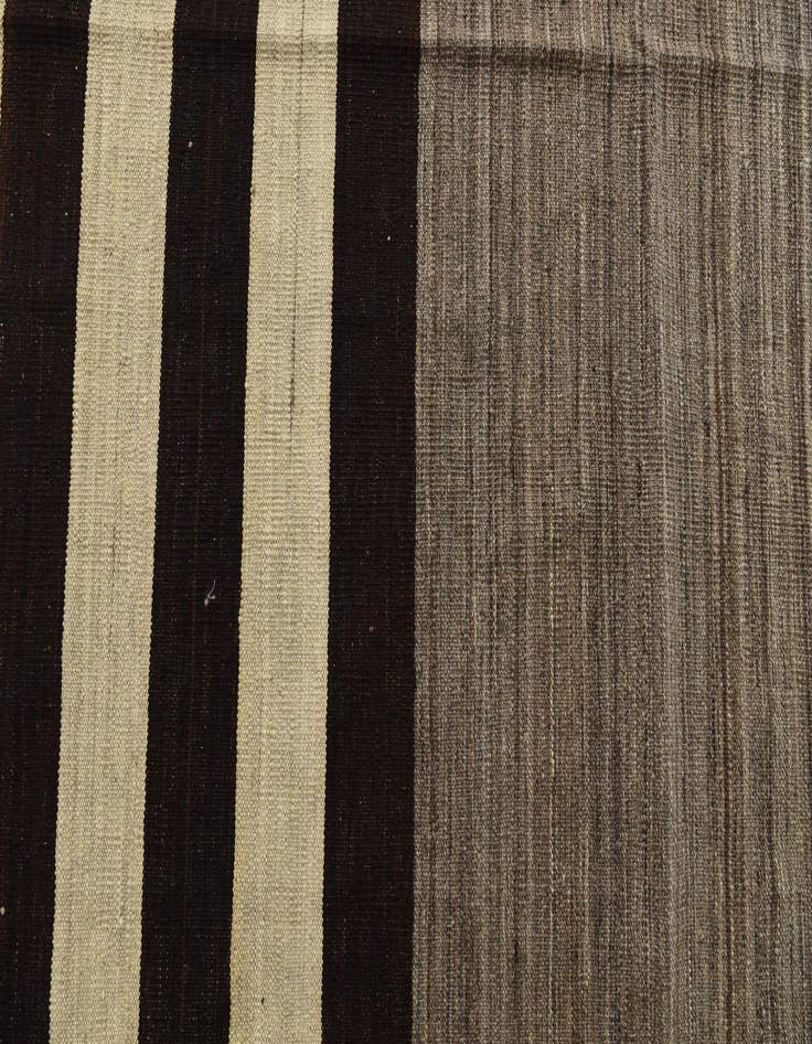 Detail image of  5' 9 x 7' 9  Hand Woven Kilim Modern Wool Rug