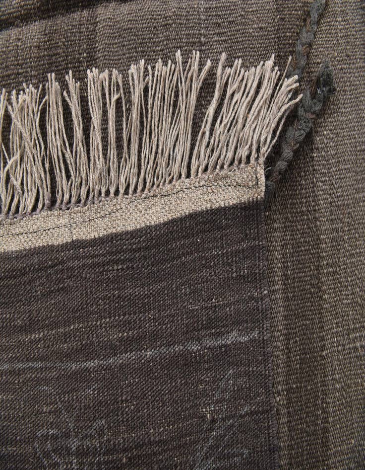 Detail image of  5' 9 x 8'  Hand Woven Kilim Modern Wool Rug