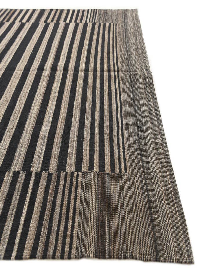 Detail image of  5' 3 x 6' 5  Hand Woven Kilim Modern Wool Rug