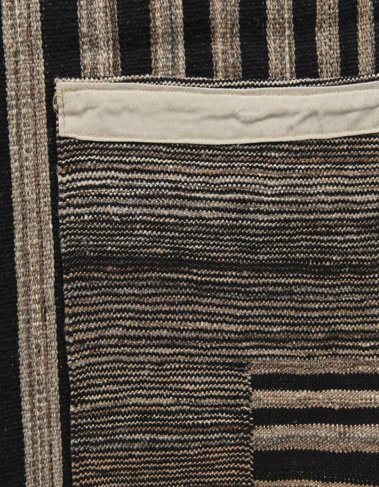 Detail image of  5' 3 x 6' 5  Hand Woven Kilim Modern Wool Rug