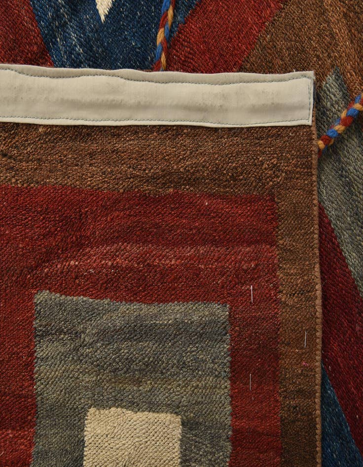 Detail image of  4' 10 x 6' 8  Hand Woven Kilim Modern Wool Rug