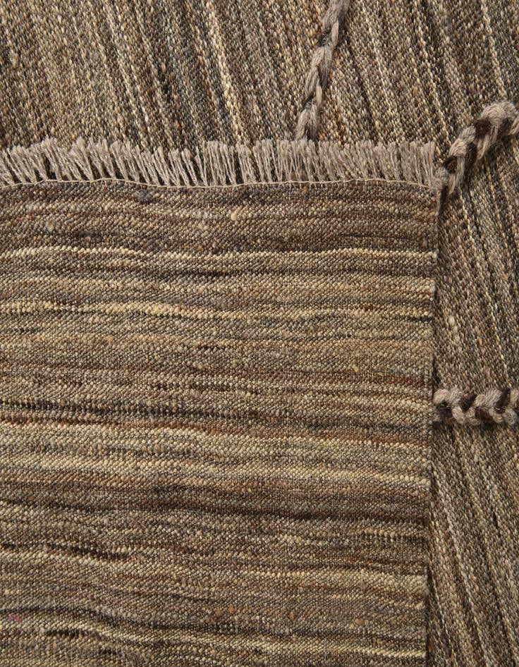 Detail image of  7' x 10'  Hand Woven Kilim Modern Wool Rug