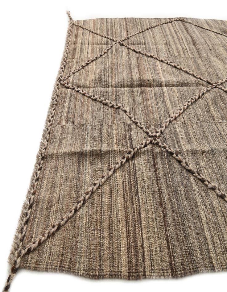 Detail image of  4' 3 x 6'  Hand Woven Kilim Modern Wool Rug