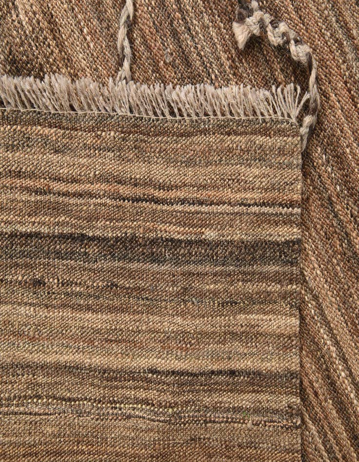 Detail image of  4' 2 x 6'  Hand Woven Kilim Modern Wool Rug