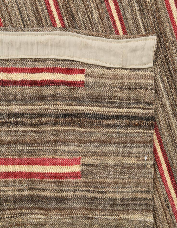 Detail image of  4' 2 x 5' 10  Hand Woven Kilim Modern Wool Rug