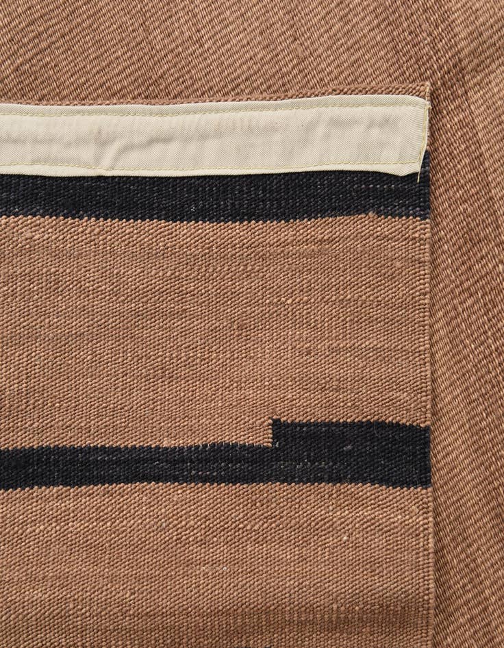 Detail image of  4' 2 x 5' 6  Hand Woven Kilim Modern Wool Rug