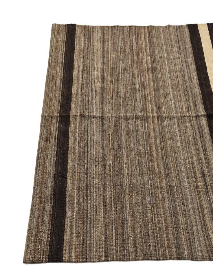 Detail image of  4' 1 x 5' 10  Hand Woven Kilim Modern Wool Rug