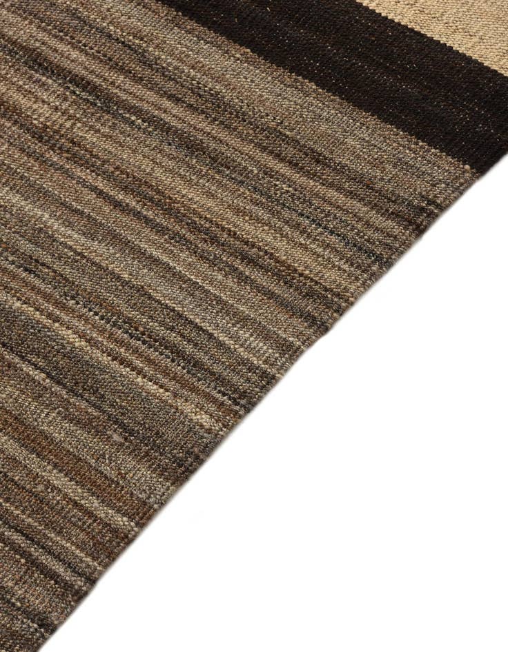 Detail image of  4' 1 x 5' 10  Hand Woven Kilim Modern Wool Rug