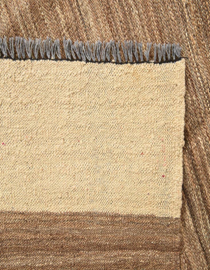 Detail image of  5' 4 x 7'  Hand Woven Kilim Modern Wool Rug
