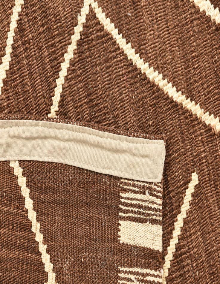 Detail image of  6' 1 x 8'  Hand Woven Kilim Modern Wool Rug