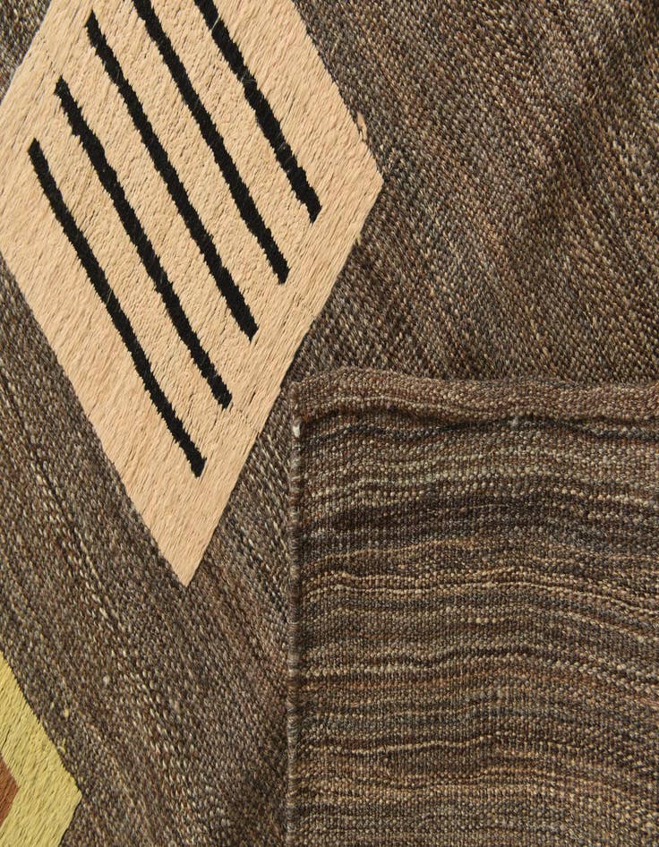Detail image of  6' 10 x 9' 9  Hand Woven Kilim Modern Rug