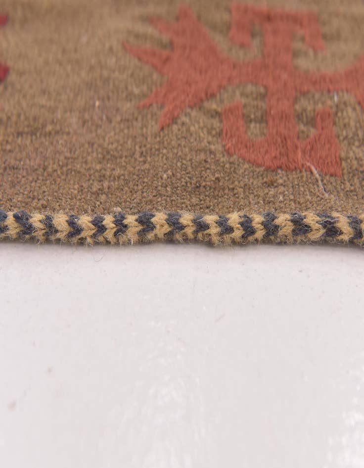 Detail image of  4' 10 x 6' 4  Hand Woven Kilim Suzani Wool Rug