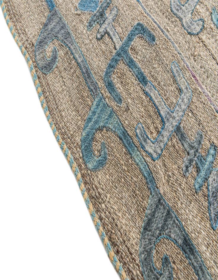 Detail image of  5' 7 x 6' 9  Hand Woven Kilim Suzani Wool Rug