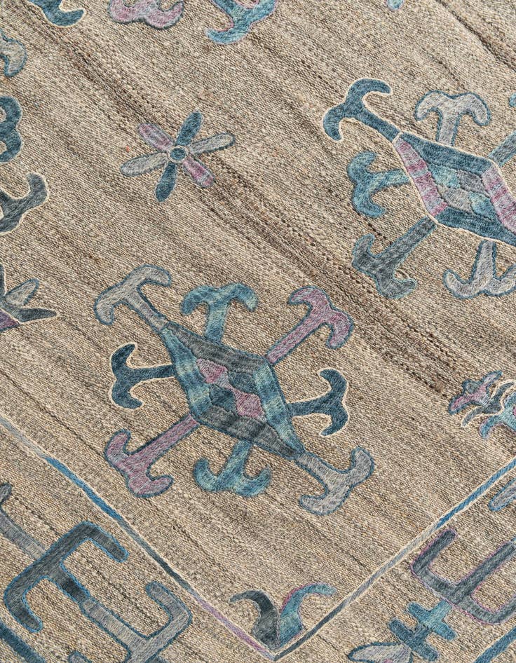 Detail image of  5' 7 x 6' 9  Hand Woven Kilim Suzani Wool Rug