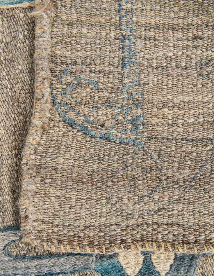 Detail image of  5' 7 x 6' 9  Hand Woven Kilim Suzani Wool Rug