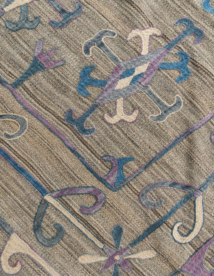 Detail image of  5' 7 x 7' 1  Hand Woven Kilim Suzani Wool Rug