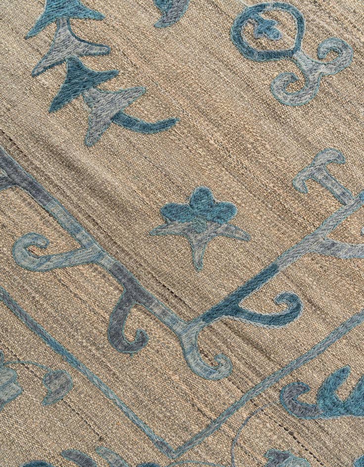 Detail image of  5' 8 x 7' 8  Hand Woven Kilim Suzani Wool Rug