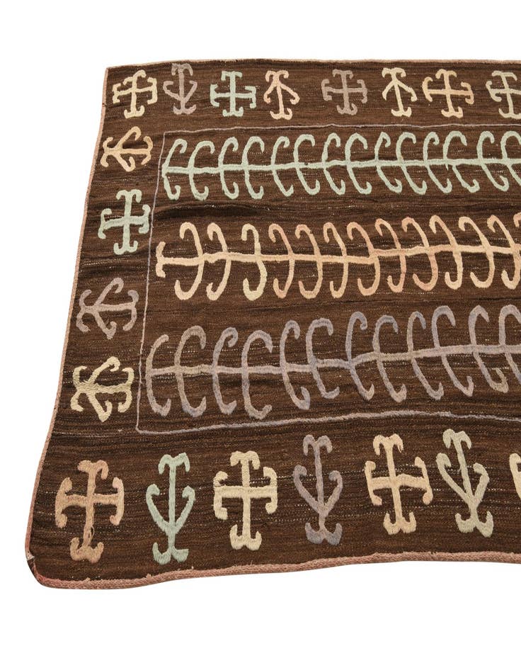 Detail image of  4' 4 x 6' 3  Hand Woven Kilim Suzani Wool Rug