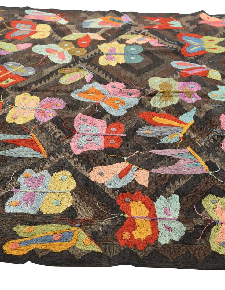 Detail image of  5' 4 x 7' 8  Hand Woven Kilim Suzani Wool Rug