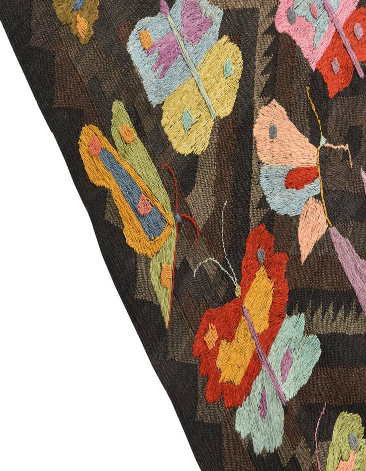 Detail image of  5' 4 x 7' 8  Hand Woven Kilim Suzani Wool Rug