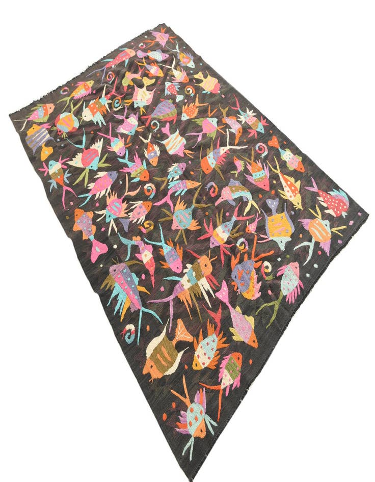 Detail image of  4' 7 x 6' 3  Hand Woven Kilim Suzani Wool Rug