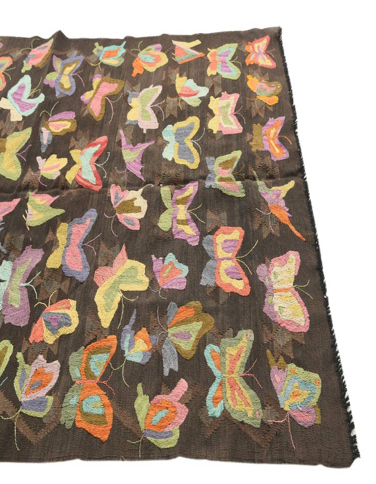 Detail image of  4' 10 x 6' 6  Hand Woven Kilim Suzani Wool Rug