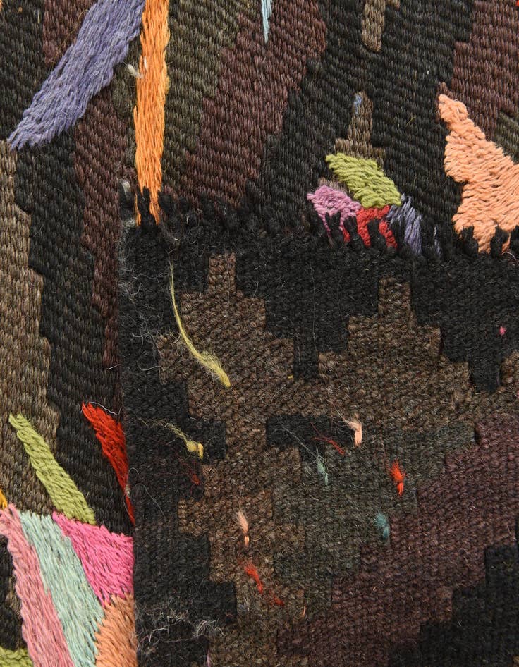 Detail image of  4' 7 x 6' 4  Hand Woven Kilim Suzani Wool Rug