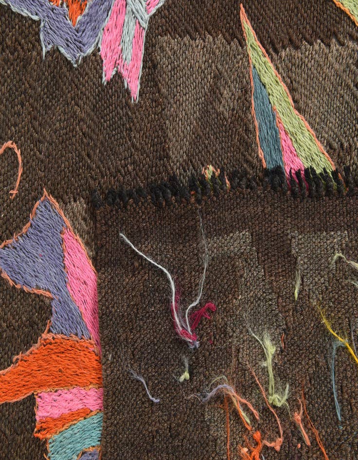 Detail image of  6' 6 x 9' 5  Hand Woven Kilim Suzani Wool Rug