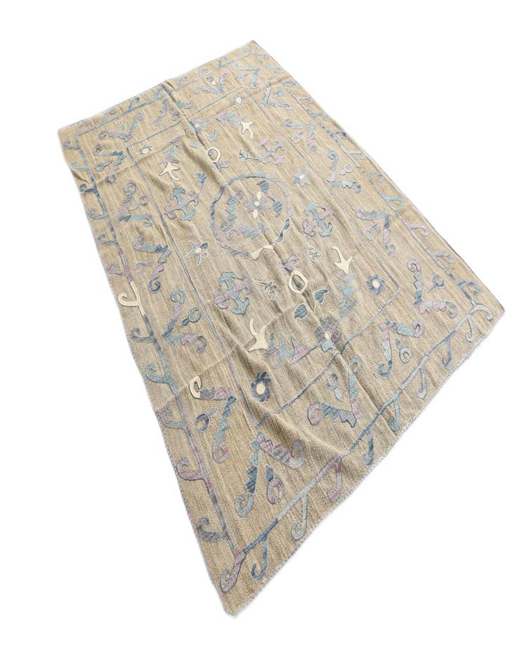 Detail image of  5' 8 x 7' 8  Hand Woven Kilim Suzani Wool Rug