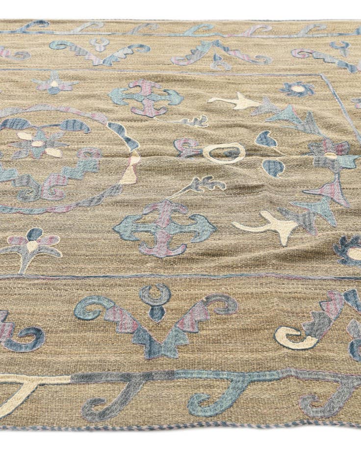 Detail image of  5' 8 x 7' 8  Hand Woven Kilim Suzani Wool Rug