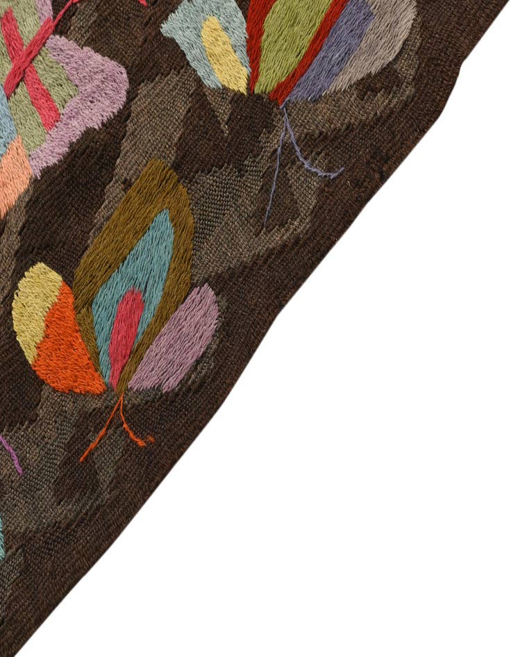 Detail image of  6' 6 x 9' 8  Hand Woven Kilim Suzani Wool Rug