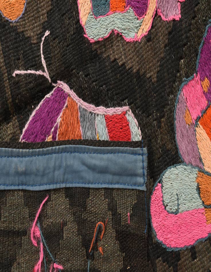 Detail image of  3' 1 x 6' 3  Hand Woven Kilim Suzani Wool Rug