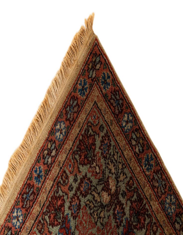 Detail image of  4' x 6'  Hand Knotted Lahour Wool Rug