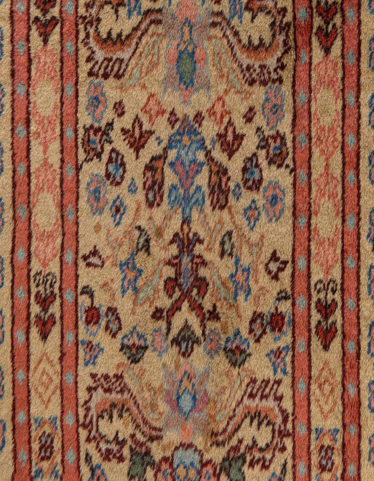 Detail image of  4' x 6'  Hand Knotted Lahour Wool Rug