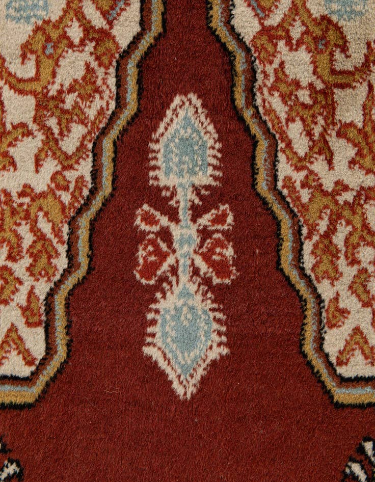 Detail image of  3' 7 x 5' 8  Hand Knotted Lahour Oriental Wool Rug