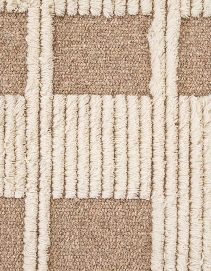 Detail image of  2' 2 x 3' 2  Hand Knotted Lana New Zealand Wool Rug