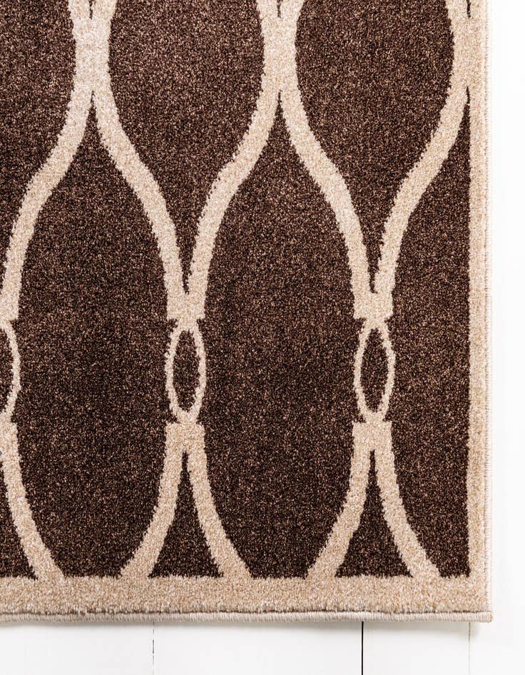 Detail image of  3' 3 x 5' 3 Lattice Rug