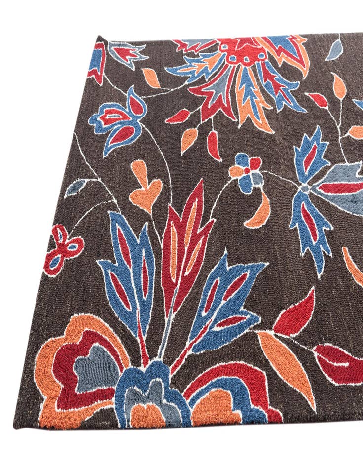 Detail image of  5' 1 x 8' Luna Rug