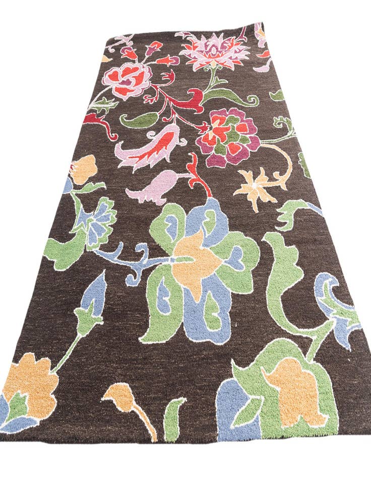 Detail image of  5' 1 x 8' Luna Rug