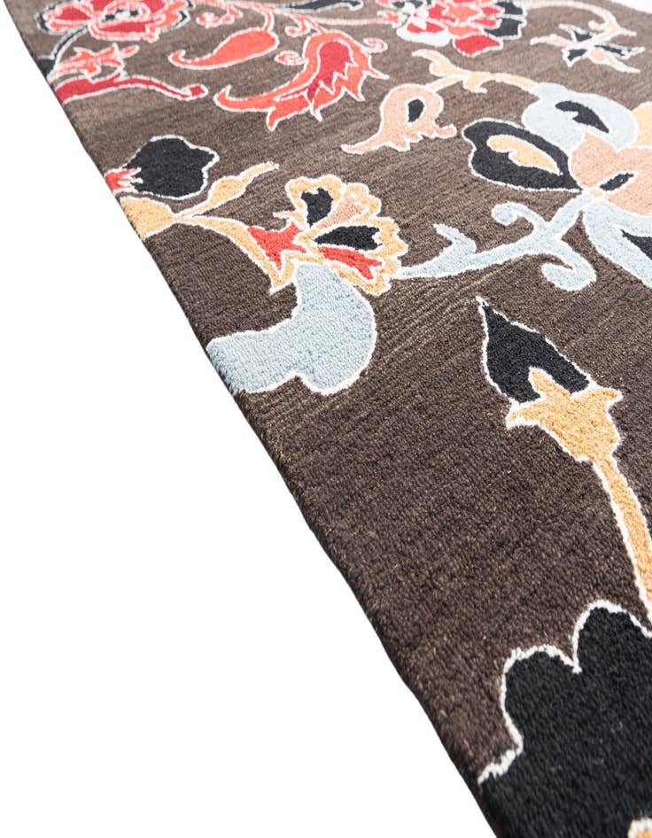 Detail image of  5' x 8' Luna Rug
