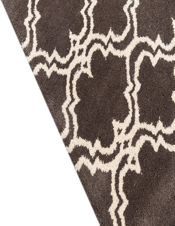 Detail image of  5' x 8' Luna Rug