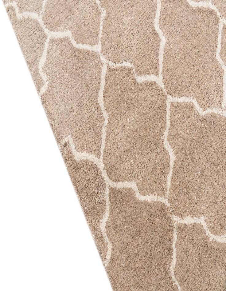 Detail image of  5' 1 x 8' 2 Luna Rug