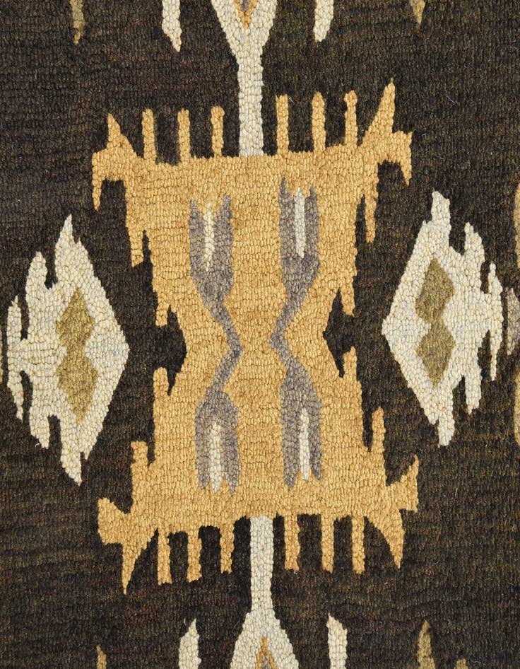 Detail image of  8' x 10' Luna Rug